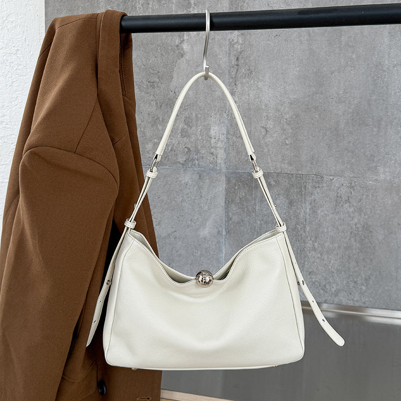 Timeless Leather Tote - Fiora