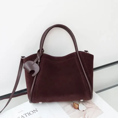 tote bag isabella in wine red color luxary fashion